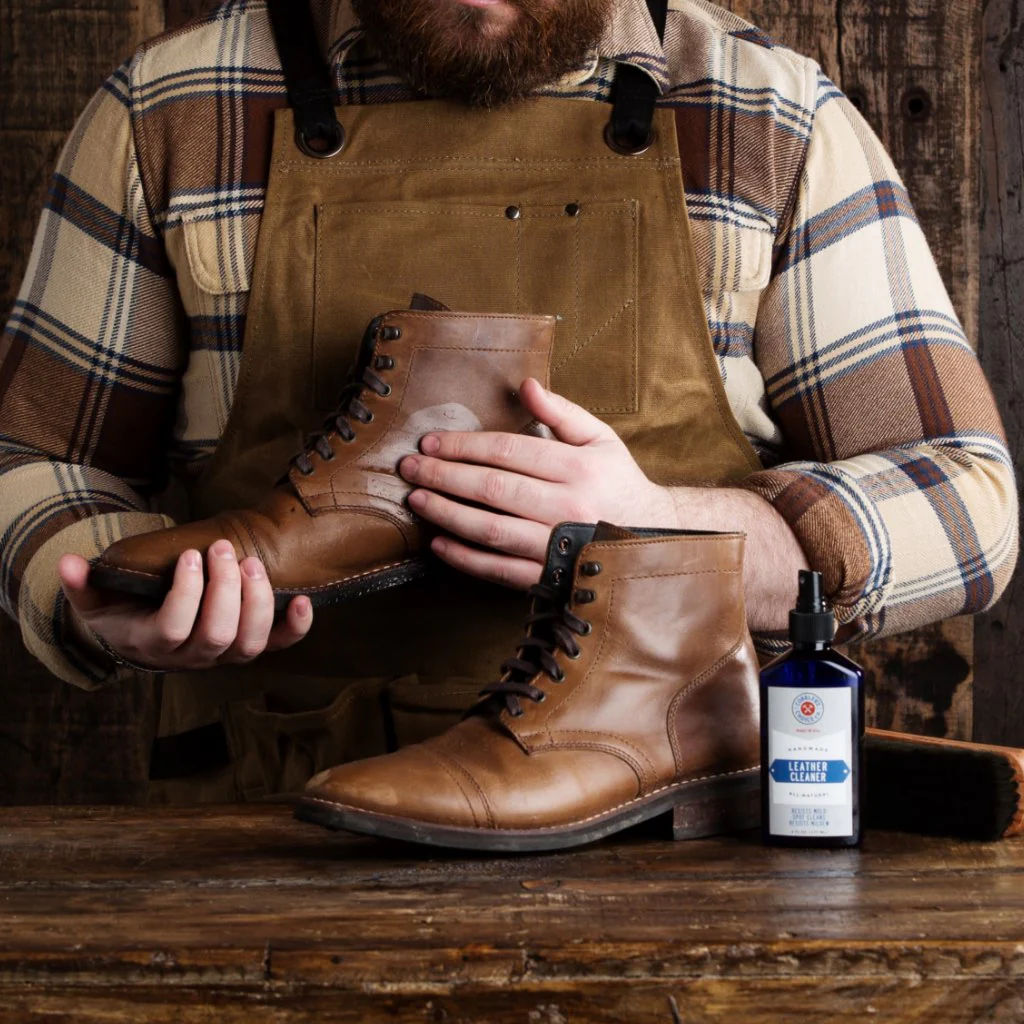Cobbler's Choice Leather Cleaner - Image 4